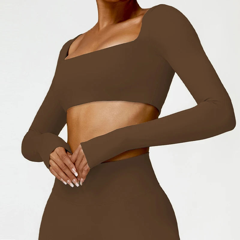 Women’s Yoga Crop Top – breathable, quick-dry activewear for yoga, running, and fitness.