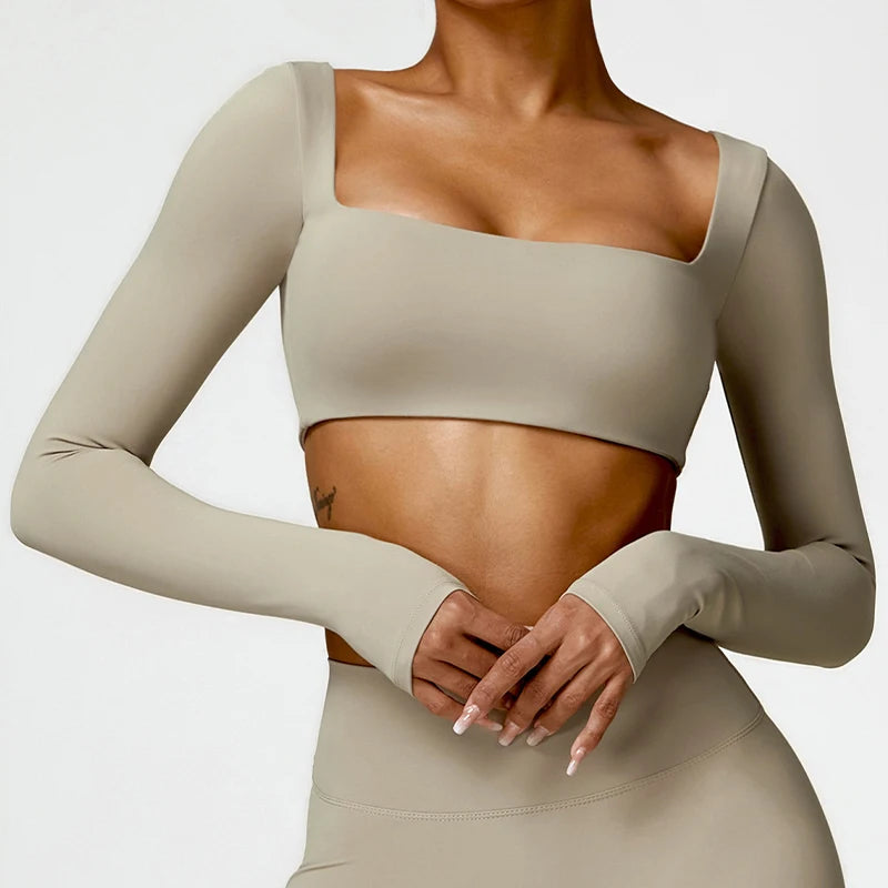 Women’s Yoga Crop Top – breathable, quick-dry activewear for yoga, running, and fitness.