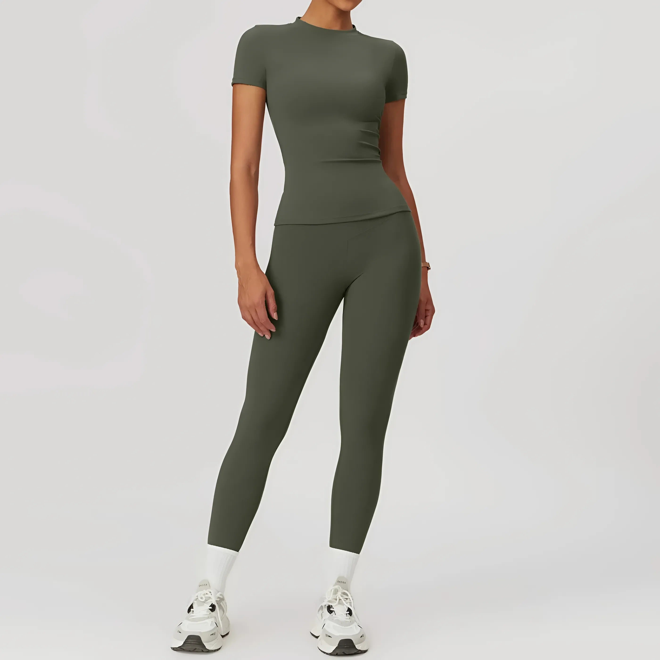 Women’s 2 Piece Sports Suit – breathable, quick-dry activewear for yoga, fitness, and running
