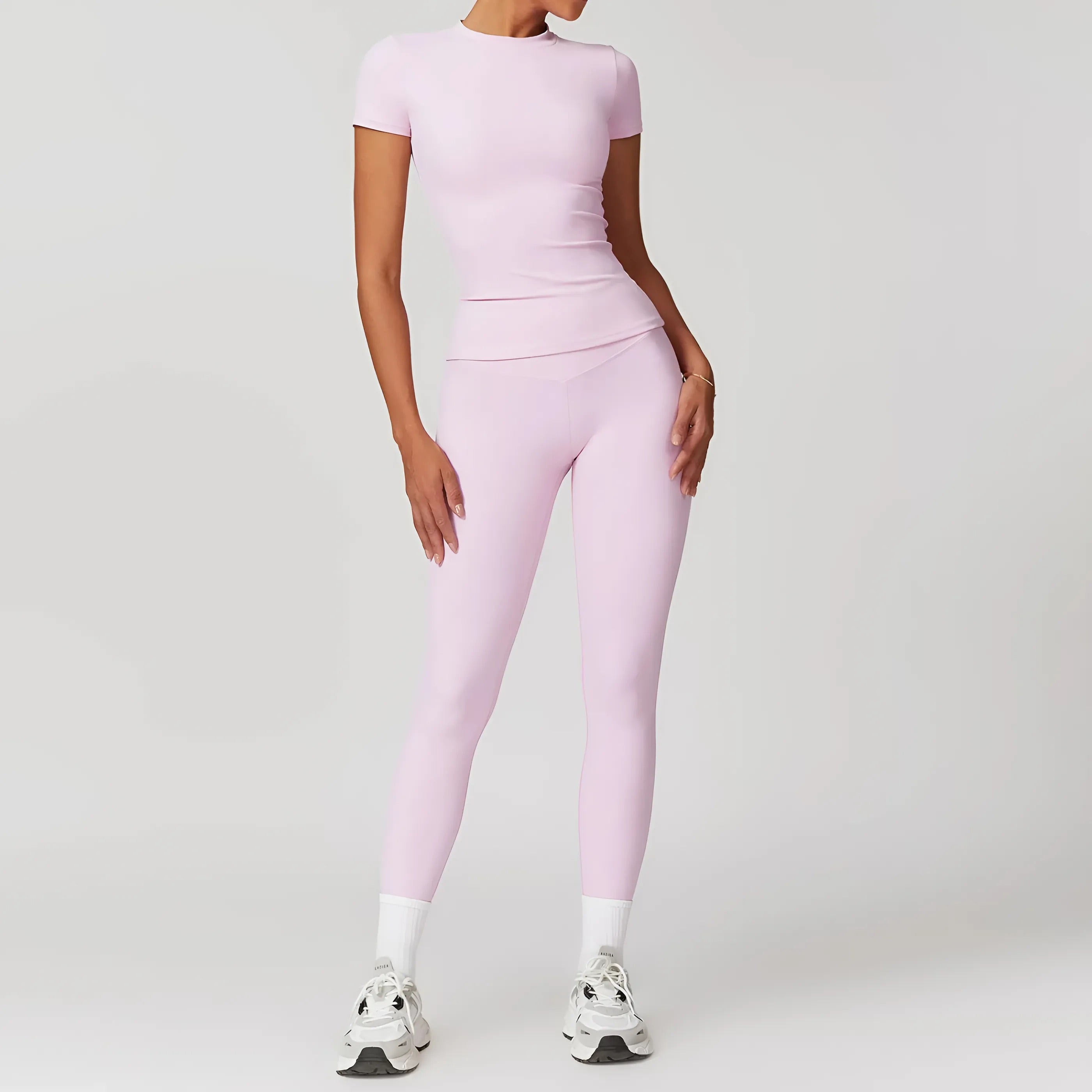 Women’s 2 Piece Sports Suit – breathable, quick-dry activewear for yoga, fitness, and running